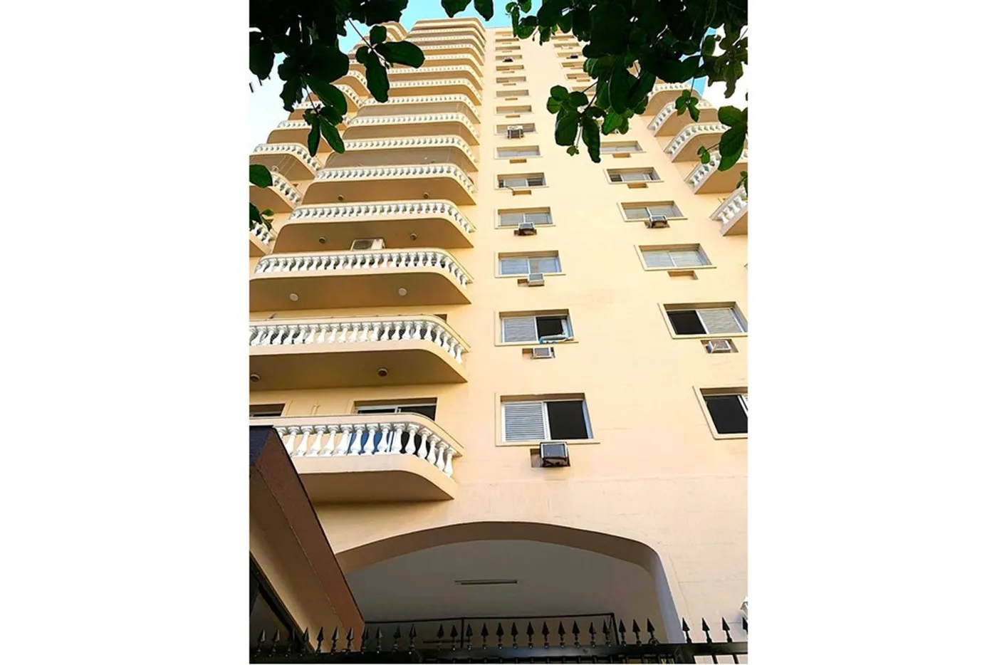 JIRQB 156 Apto 601081084-2 - REMAX Lepex Exclusividades