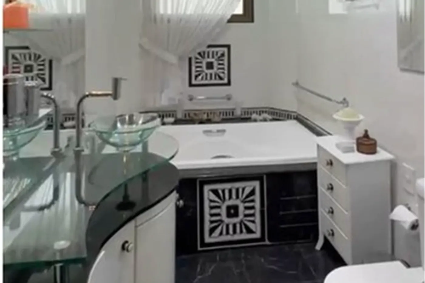 CBP 1160 Apto 601361052-13 - REMAX Trio Exclusividades