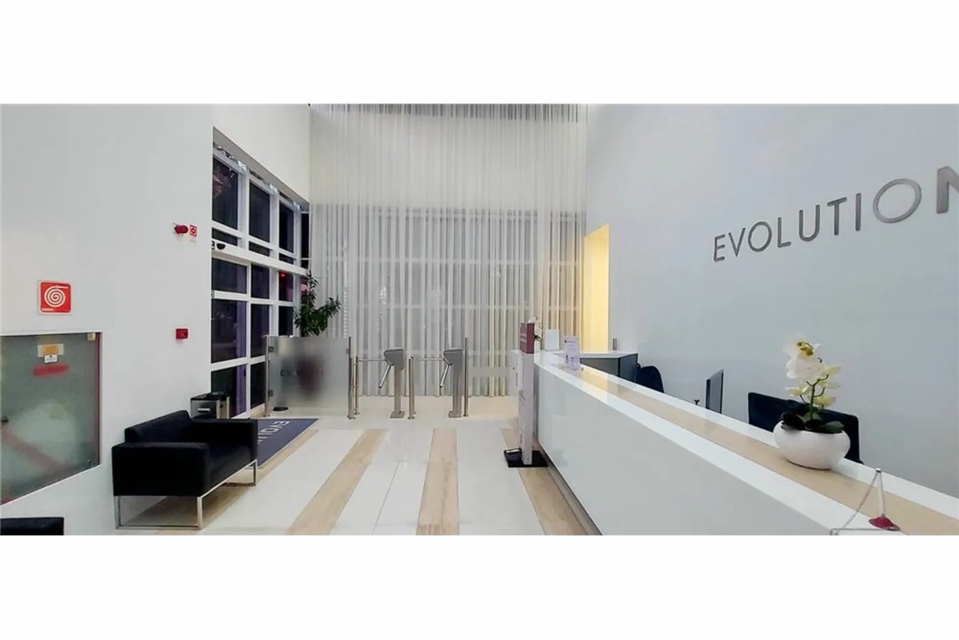PA 418 Sala 601971007-154 - REMAX Empire Exclusividades