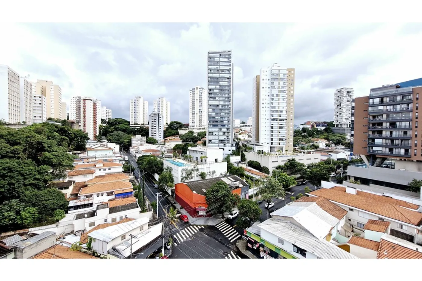 VIMP 228 Apto 602301001-112 - Remax Trinity Exclusividades