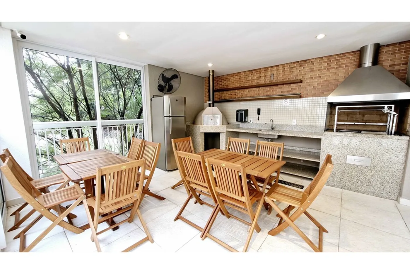 VIMP 228 Apto 602301001-112 - Remax Trinity Exclusividades