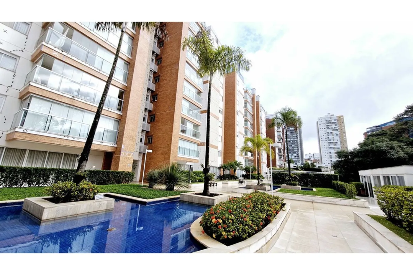 VIMP 228 Apto 602301001-112 - Remax Trinity Exclusividades