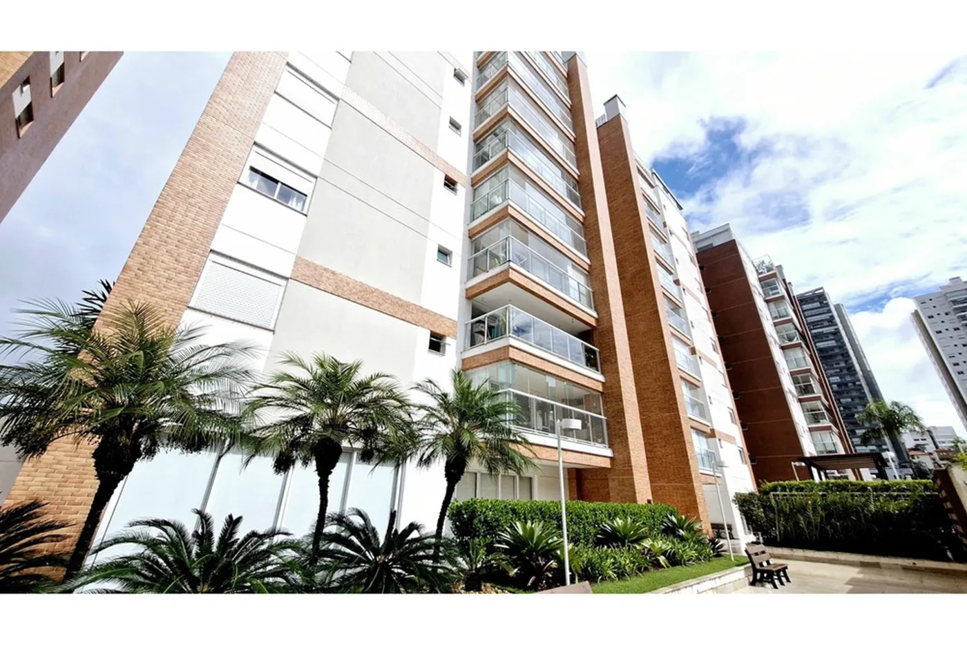 VIMP 228 Apto 602301001-112 - Remax Trinity Exclusividades