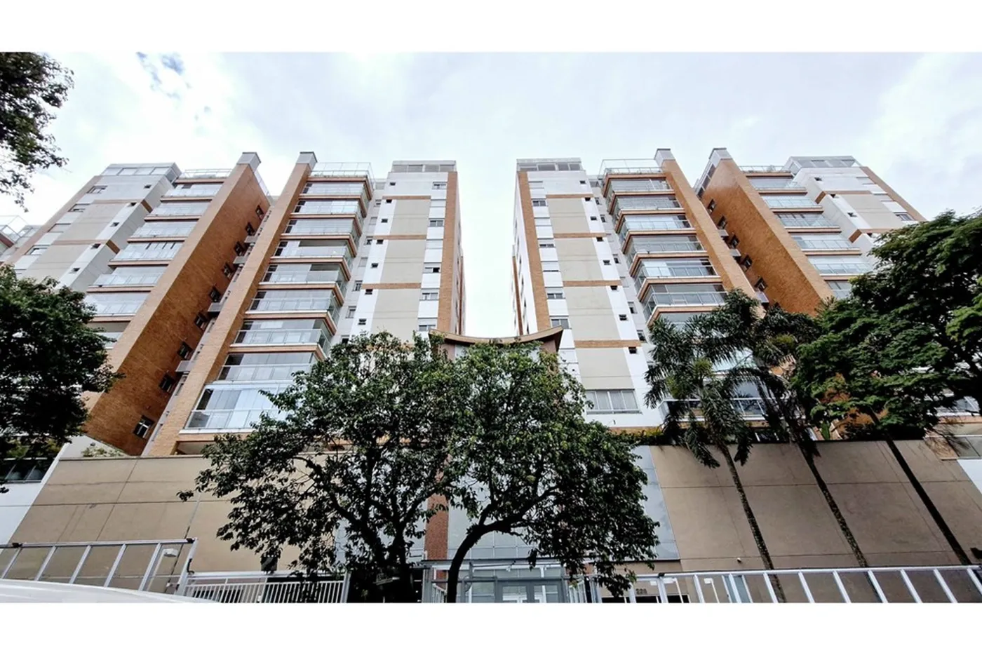VIMP 228 Apto 602301001-112 - Remax Trinity Exclusividades