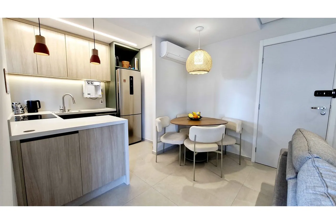 BPEF 192 Apto 601361020-412 - REMAX Trio Exclusividades