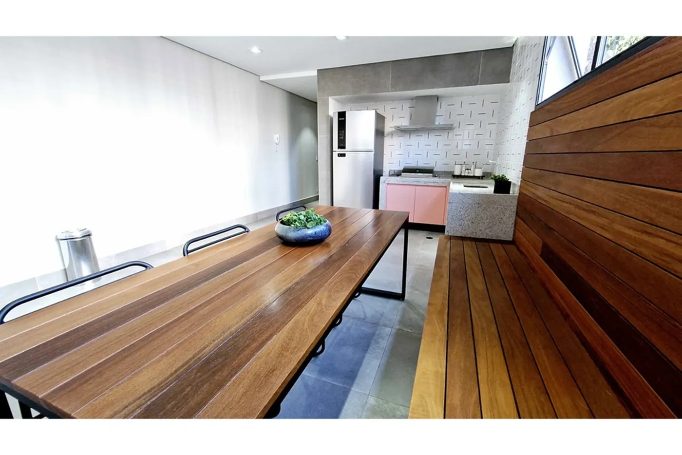 BPEF 192 Apto 601361020-412 - REMAX Trio Exclusividades
