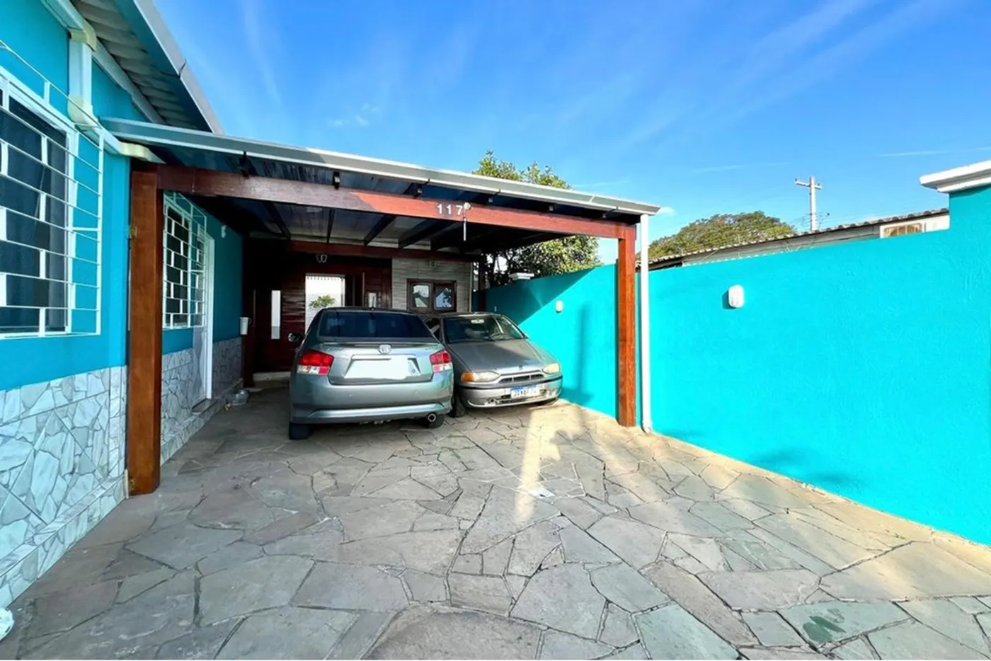 HAA 117 610241040-18 - REMAX 520 Exclusividades