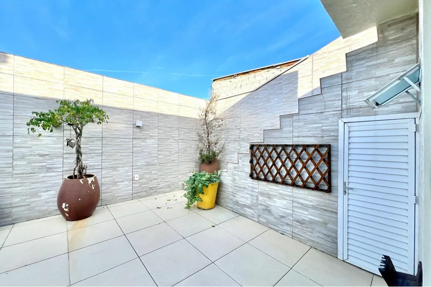 HAA 117 610241040-18 - REMAX 520 Exclusividades