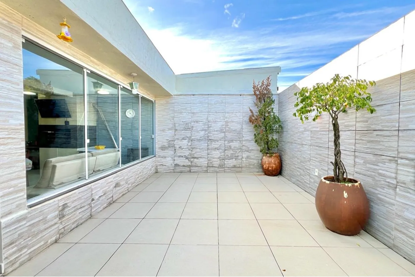 HAA 117 610241040-18 - REMAX 520 Exclusividades