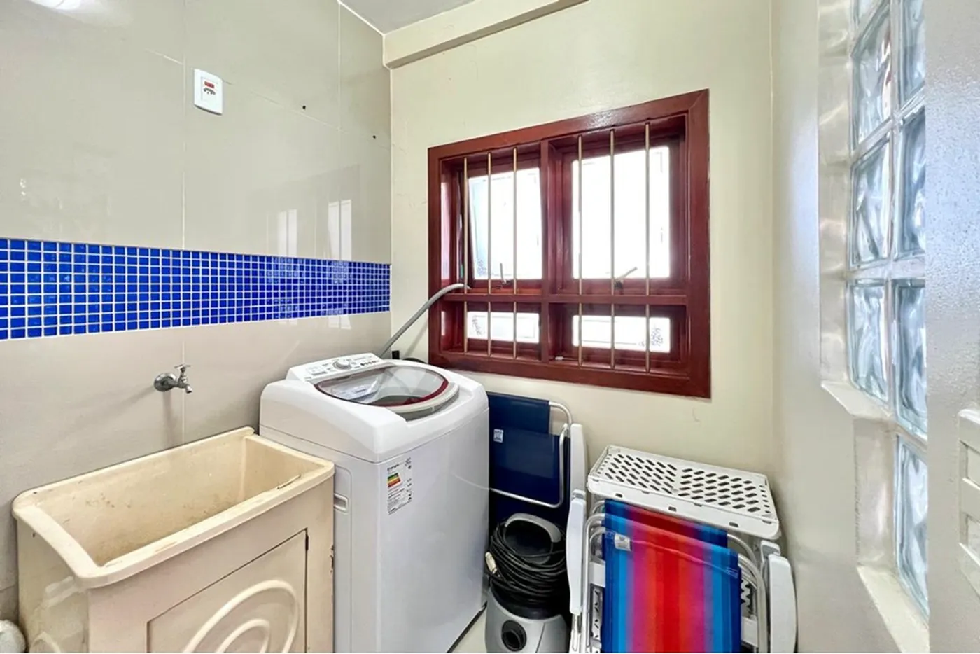 HAA 117 610241040-18 - REMAX 520 Exclusividades