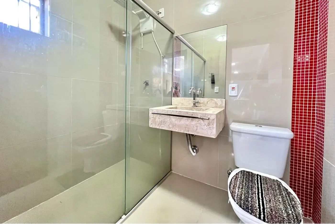 HAA 117 610241040-18 - REMAX 520 Exclusividades
