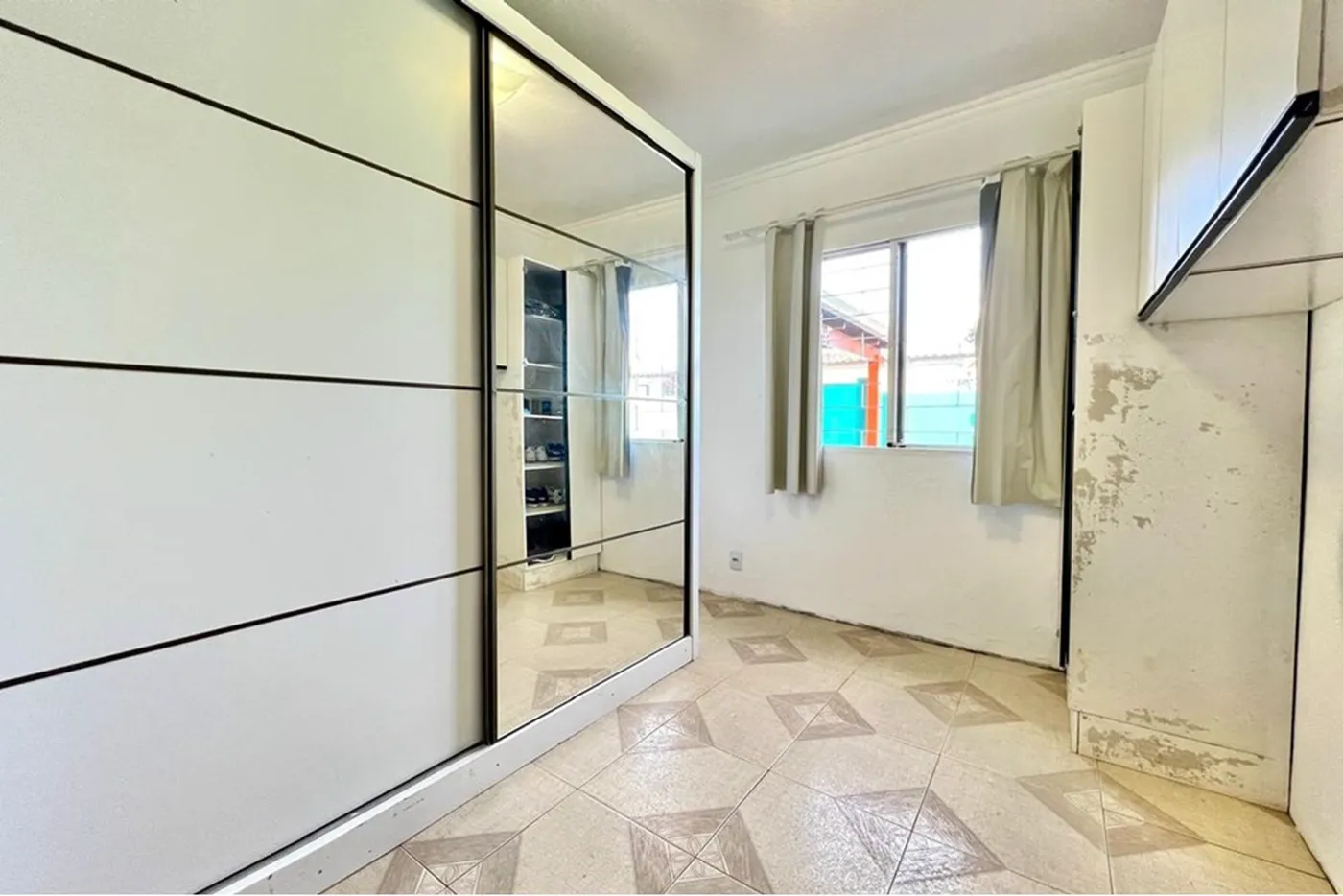 HAA 117 610241040-18 - REMAX 520 Exclusividades