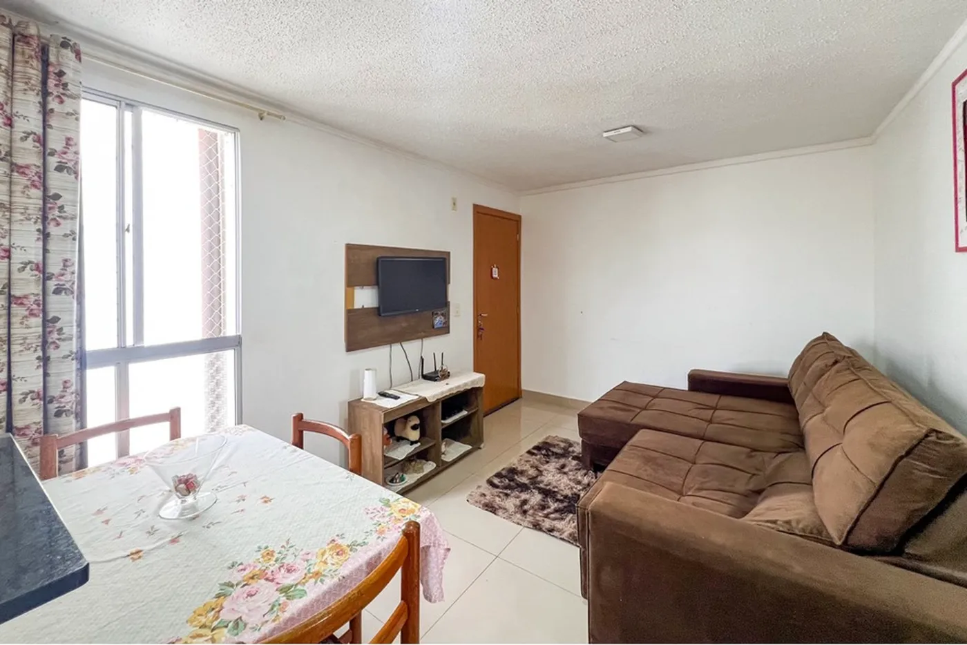 SJG 300 Apto 612651031-38 - REMAX Pillares Exclusividades