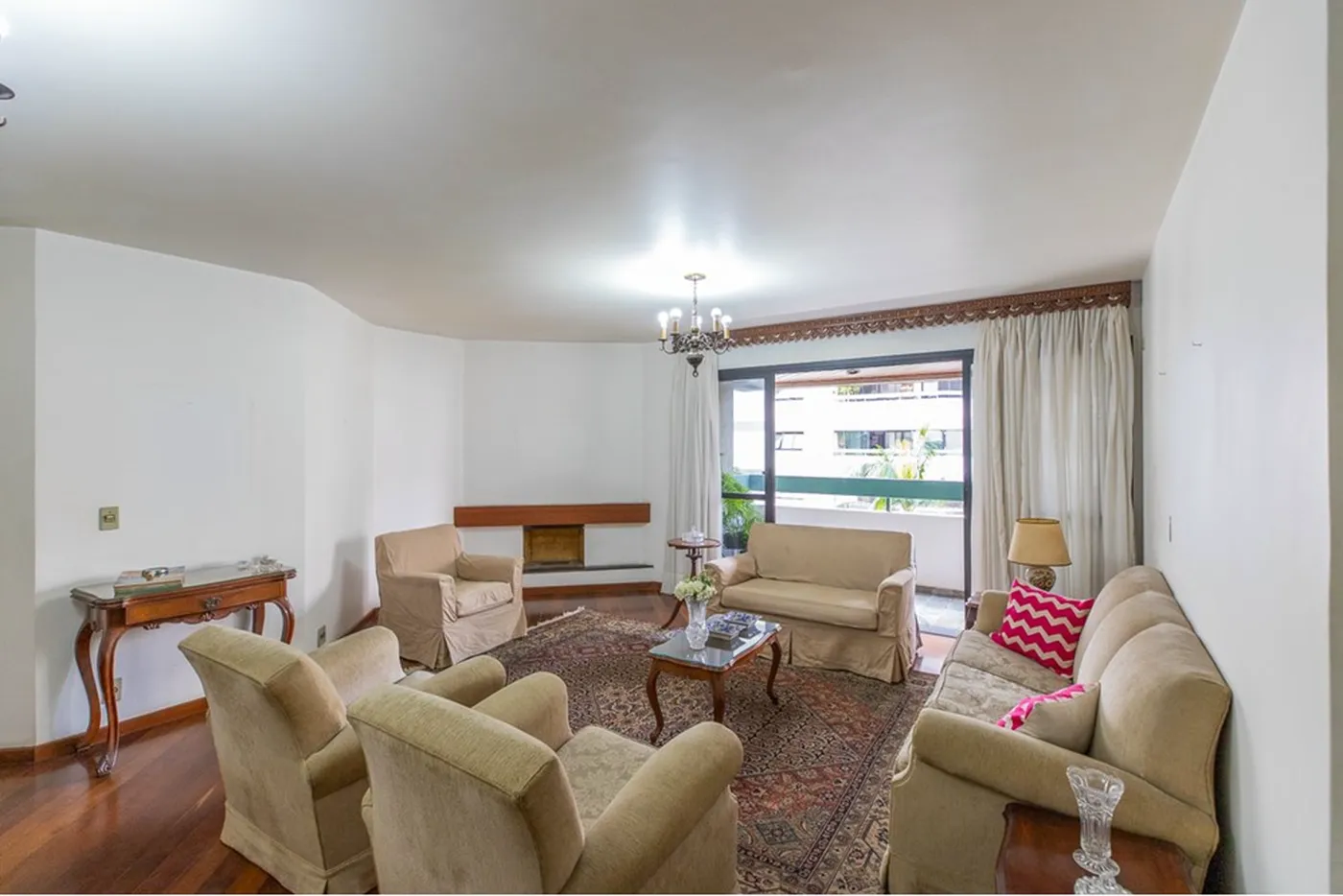 MP 185 Apto 601131009-80 - REMAX Ares Exclusividades