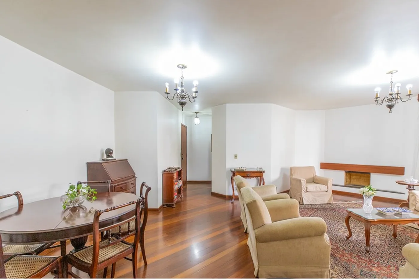 MP 185 Apto 601131009-80 - REMAX Ares Exclusividades