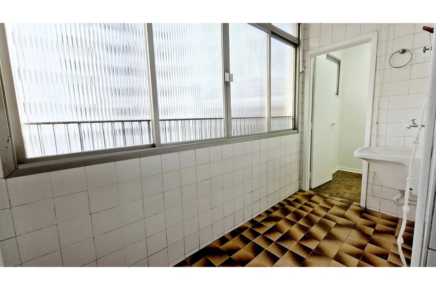 BCCSC 125 Apto 601361003-184 - REMAX Trio Exclusividades