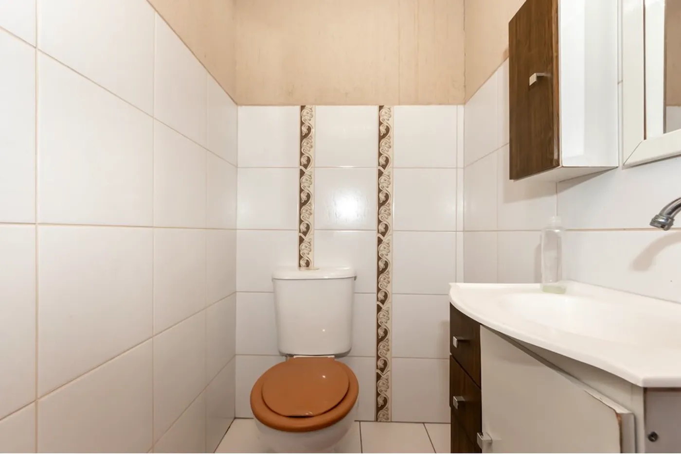 JNLHADC 627 601371063-8 - REMAX Boutique Exclusividades