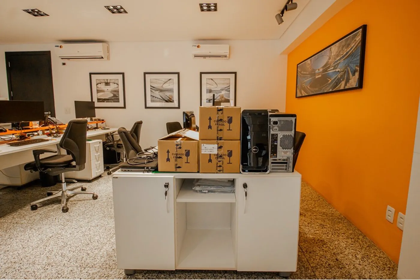 PC 580 Sala 601371001-98 - REMAX Boutique Exclusividades