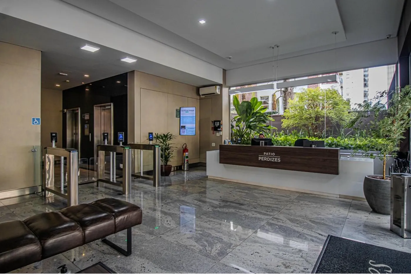 PC 580 Sala 601371001-98 - REMAX Boutique Exclusividades