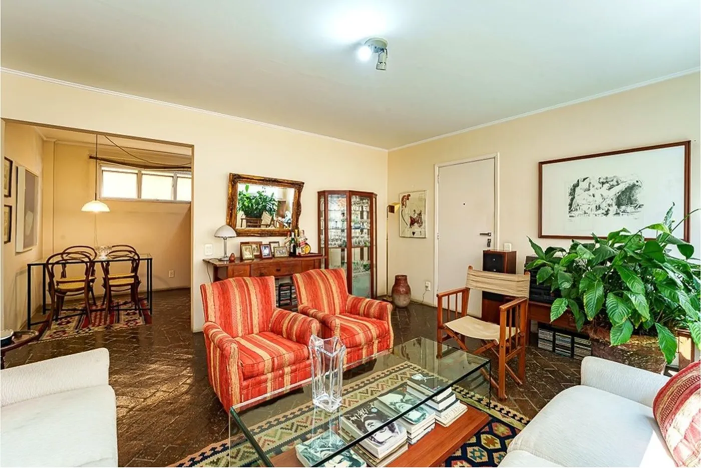POF 1380 Apto 601371031-54 - REMAX Boutique Exclusividades