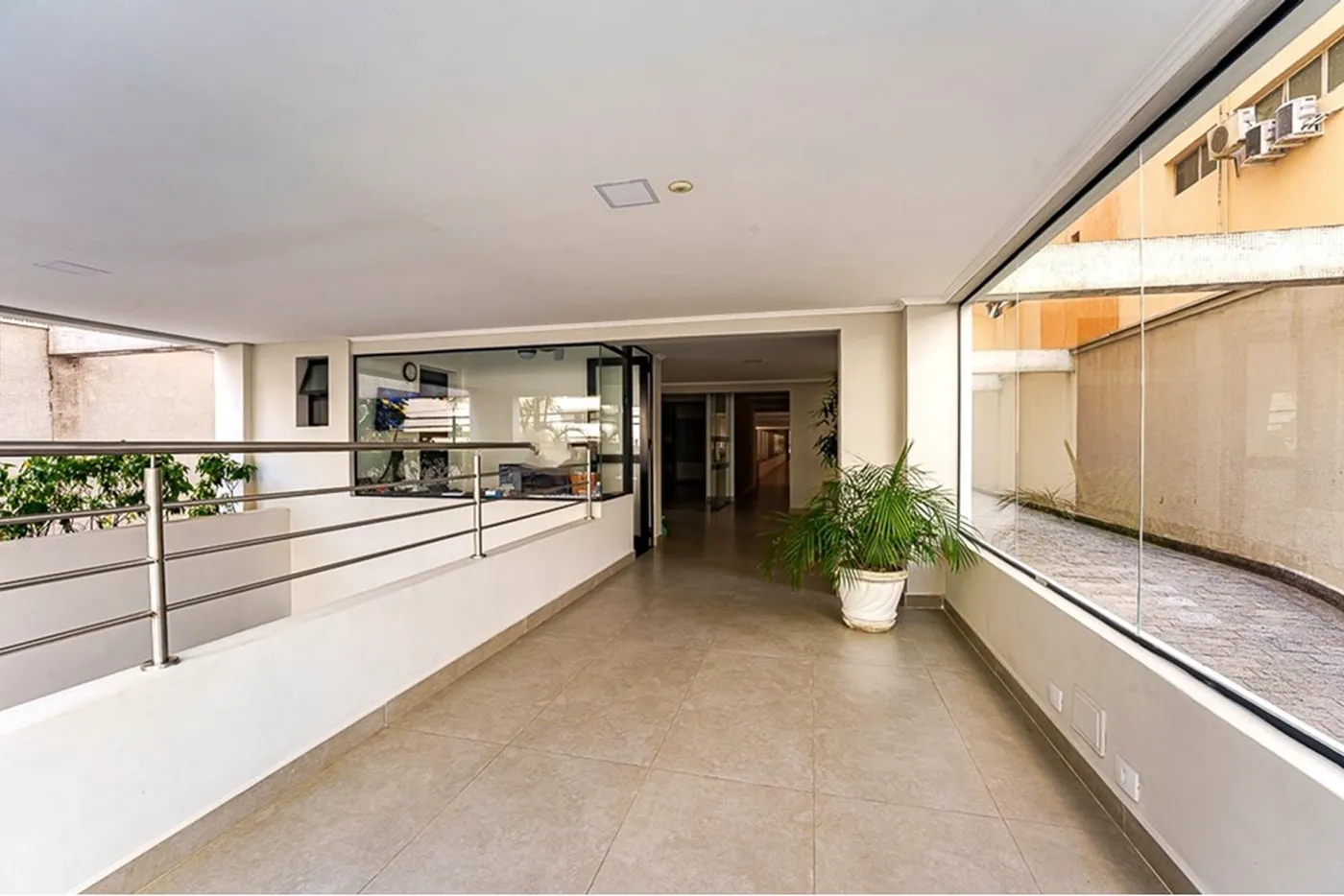 POF 1380 Apto 601371031-54 - REMAX Boutique Exclusividades