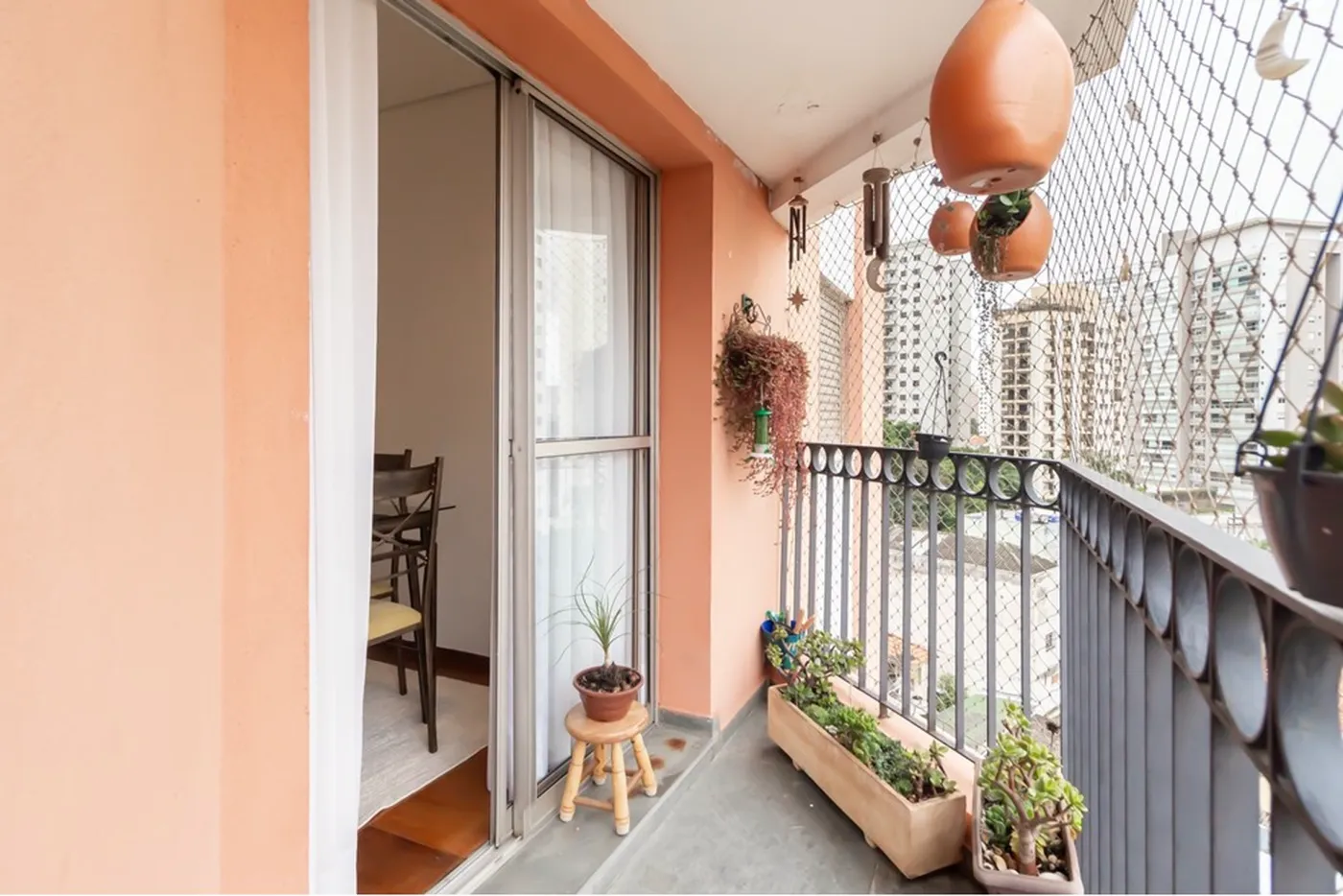 CICDL 684 Apto 602031008-62 - REMAX Classique Exclusividades