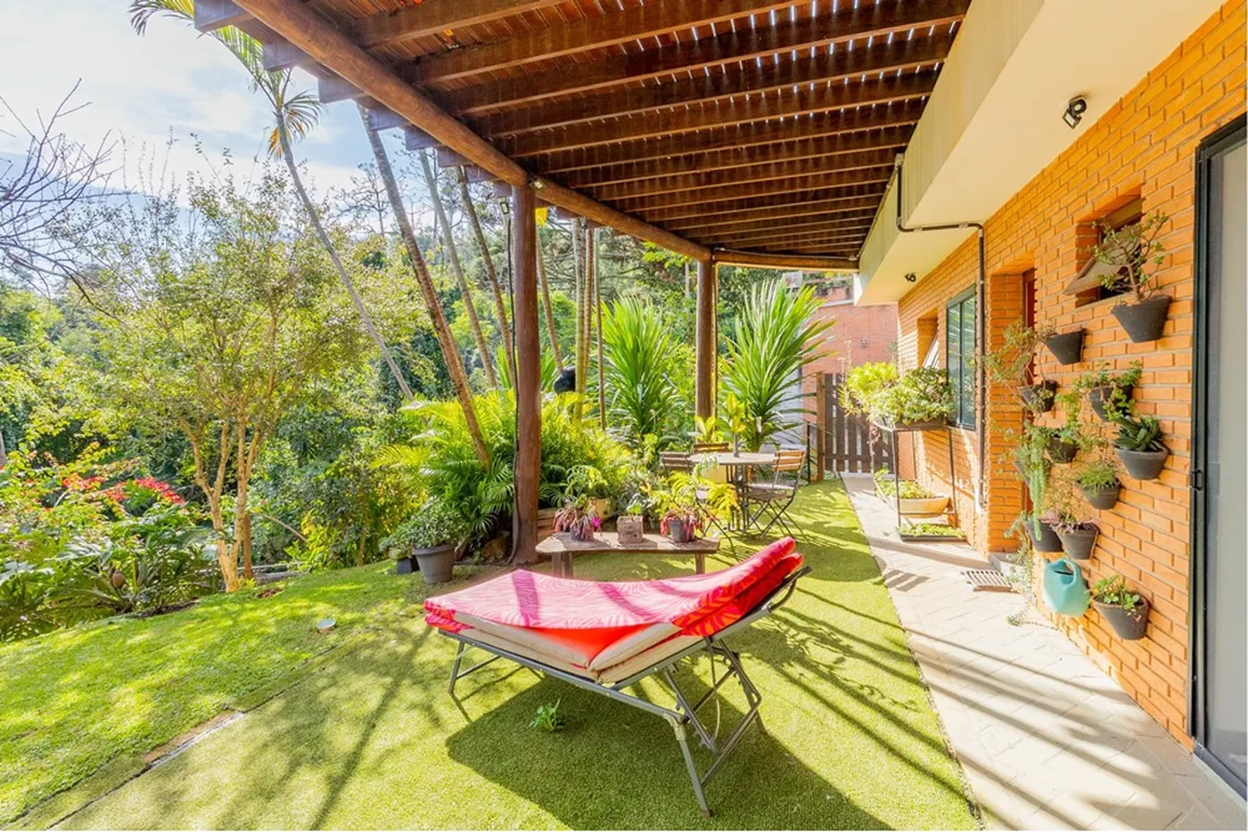EPDAFDK3 100 Casa 601081064-34 - REMAX Lepex Exclusividades