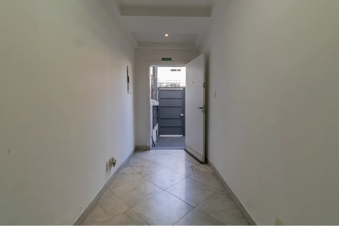 ÁBC 264 Sala 601371083-2 - REMAX Boutique Exclusividades