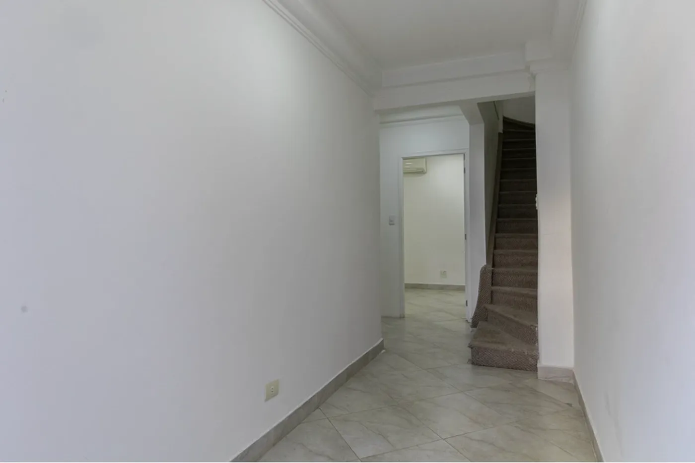 ÁBC 264 Sala 601371083-2 - REMAX Boutique Exclusividades