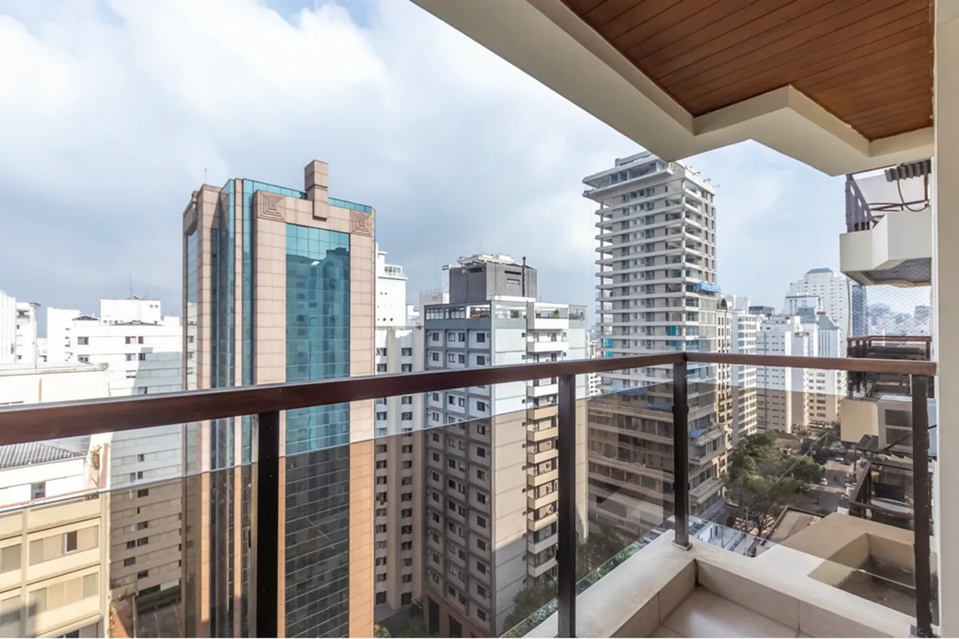 JPJ 358 Apto 630331044-23 - REMAX Comunità Exclusividades