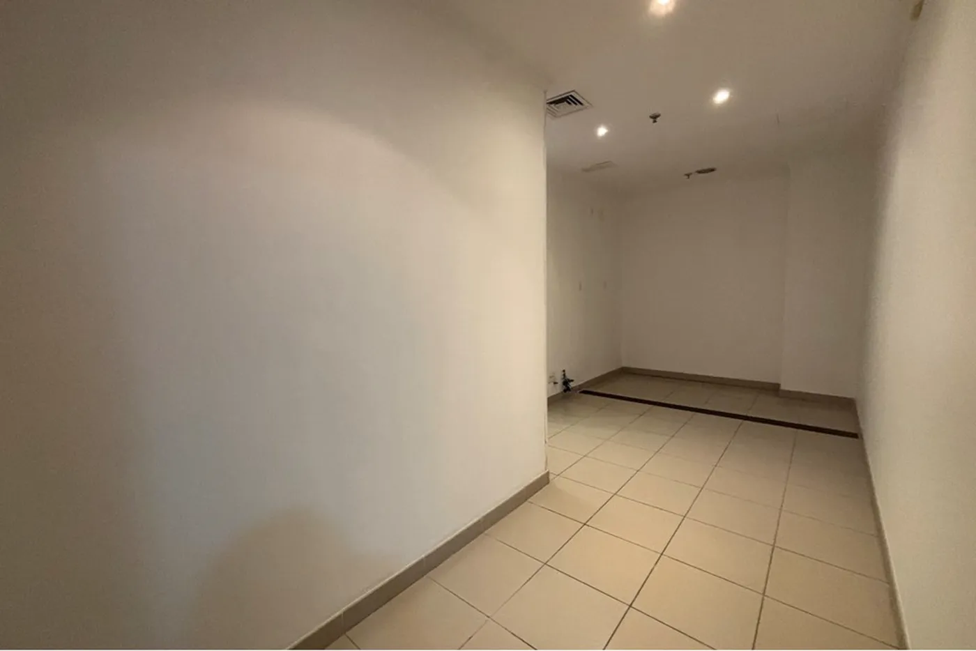 HMG 306 Sala 601081019-47 - REMAX Lepex Exclusividades