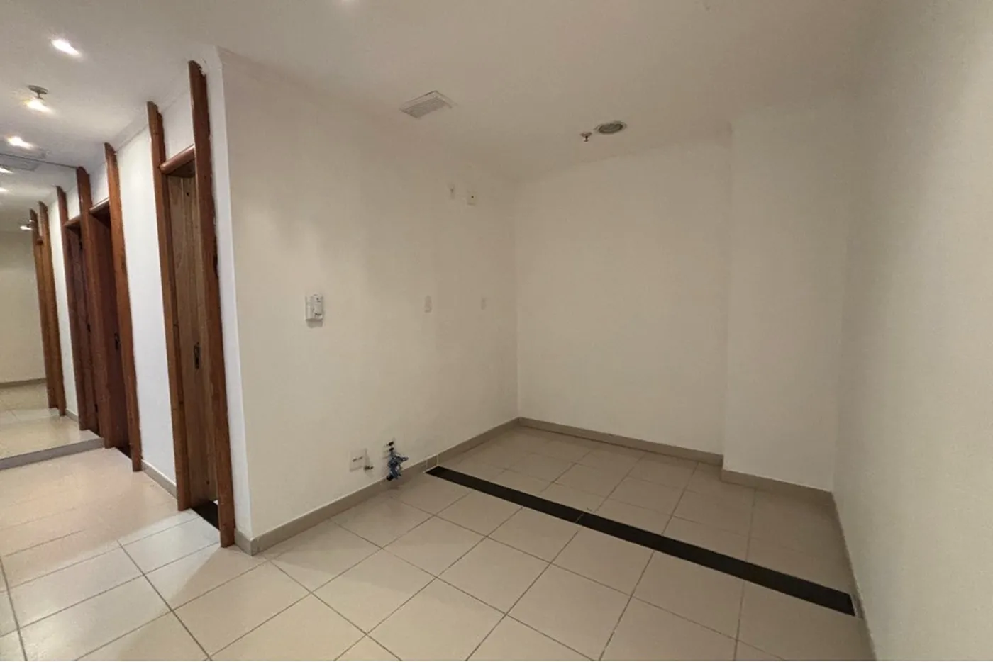HMG 306 Sala 601081019-47 - REMAX Lepex Exclusividades