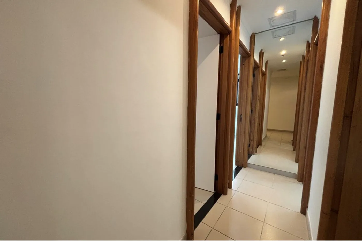 HMG 306 Sala 601081019-47 - REMAX Lepex Exclusividades
