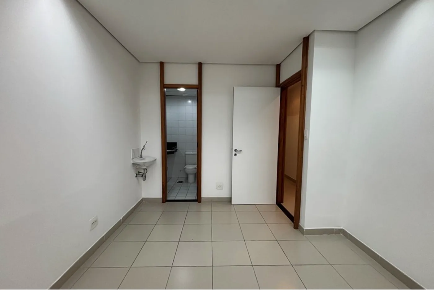 HMG 306 Sala 601081019-47 - REMAX Lepex Exclusividades