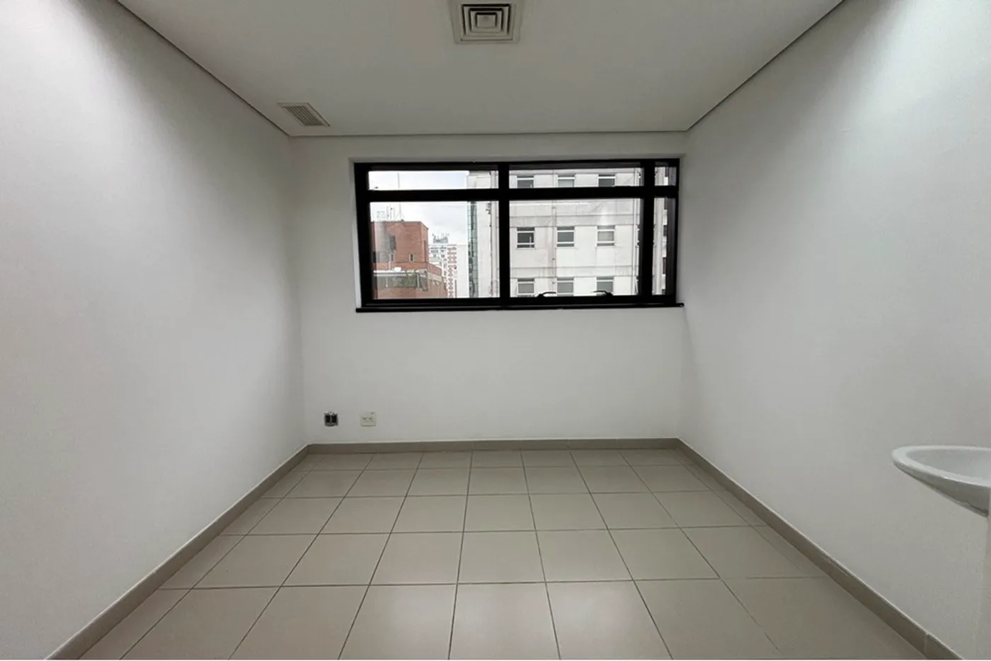 HMG 306 Sala 601081019-47 - REMAX Lepex Exclusividades