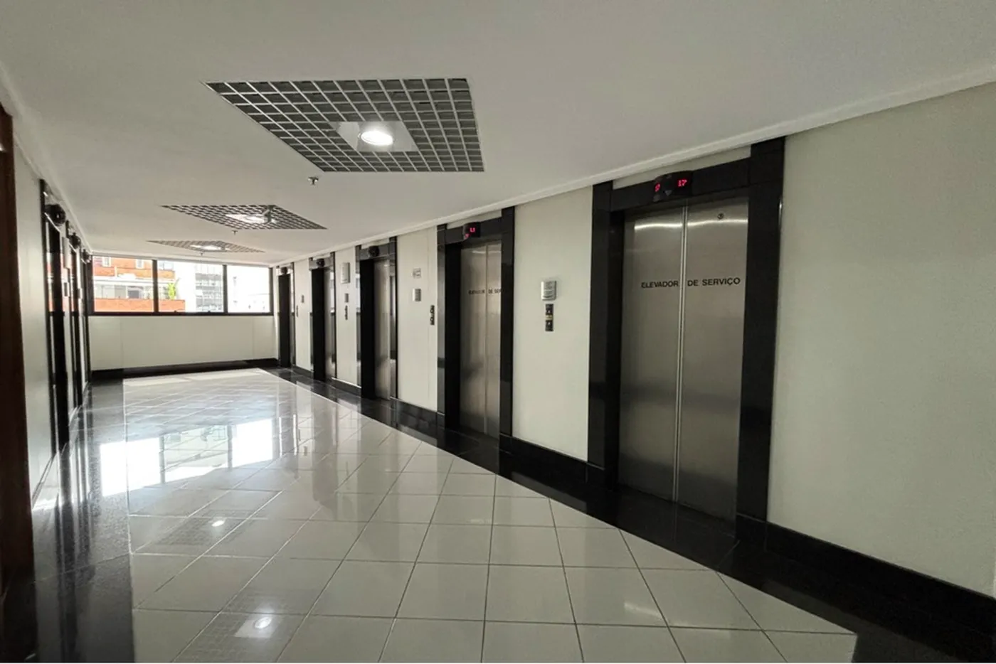 HMG 306 Sala 601081019-47 - REMAX Lepex Exclusividades