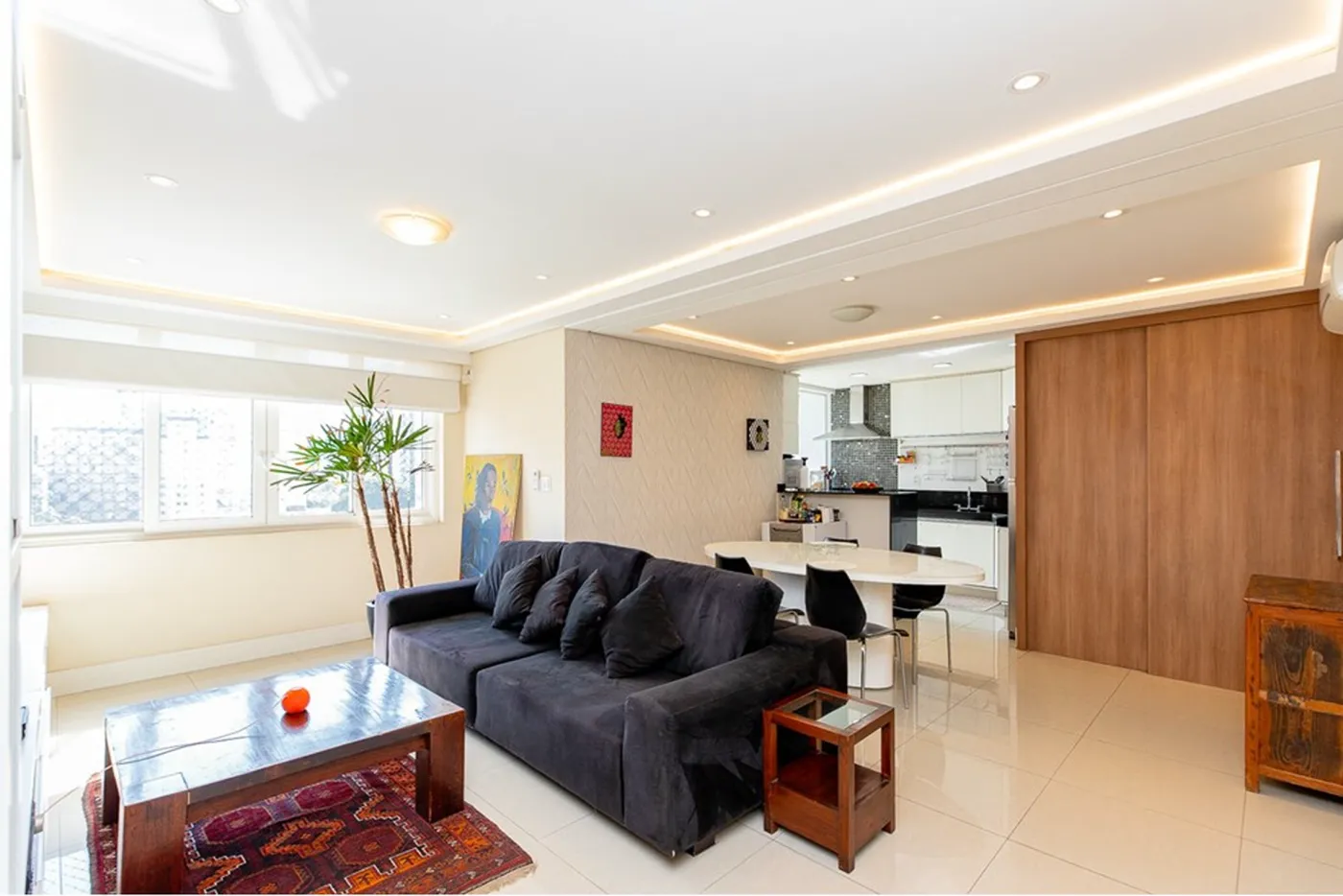 VOSA 2182 Apto 601241014-55 - REMAX Ville Exclusividades