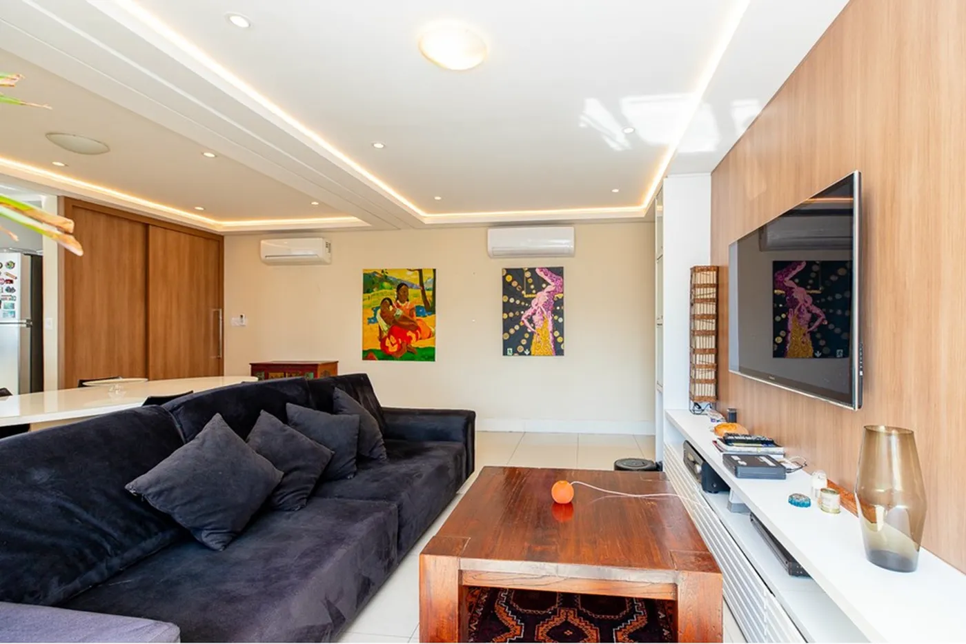 VOSA 2182 Apto 601241014-55 - REMAX Ville Exclusividades