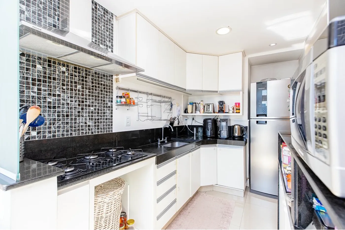 VOSA 2182 Apto 601241014-55 - REMAX Ville Exclusividades