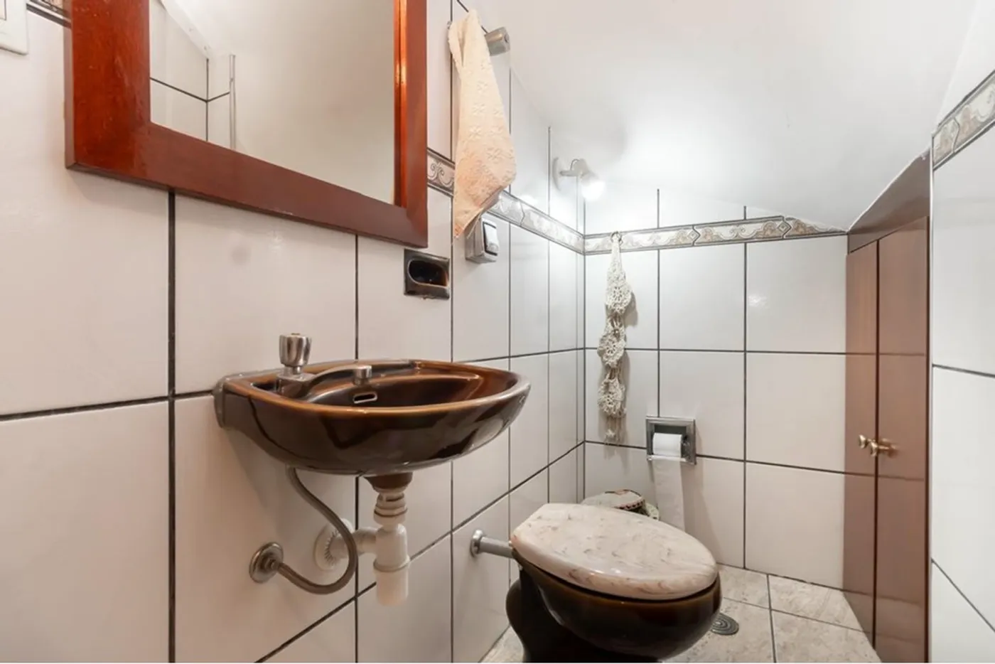 FDÓMMDA 166 601371095-13 - REMAX Boutique Exclusividades