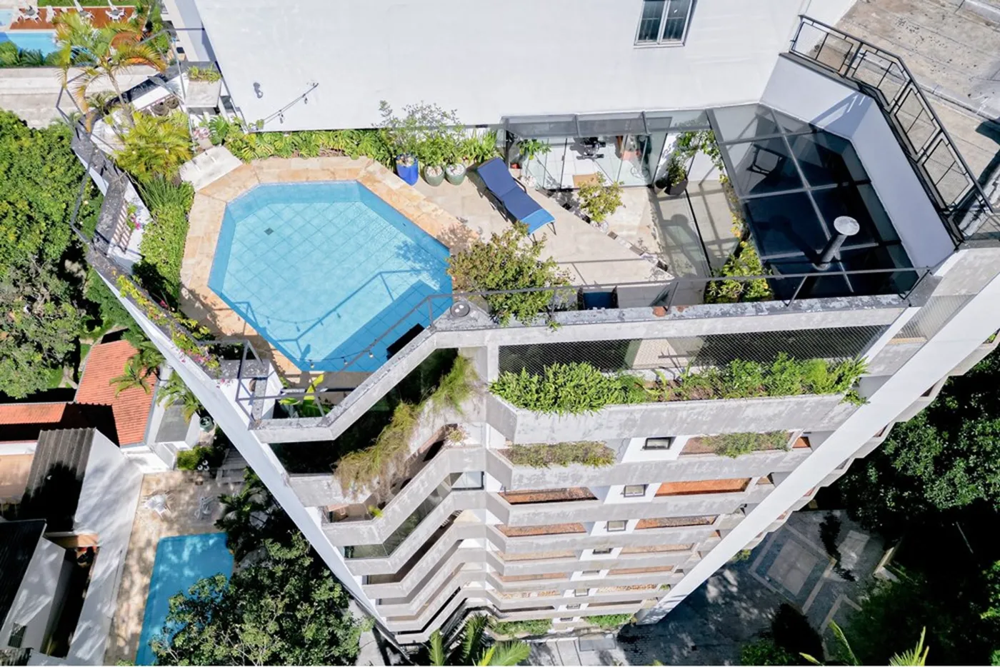 CBE 346 Apto 601371058-12 - REMAX Boutique Exclusividades