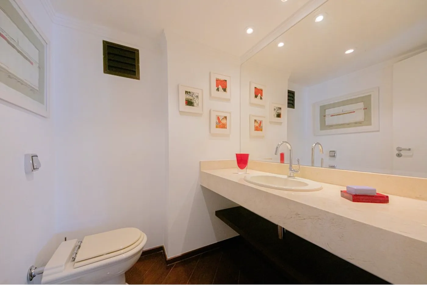 CBE 346 Apto 601371058-12 - REMAX Boutique Exclusividades