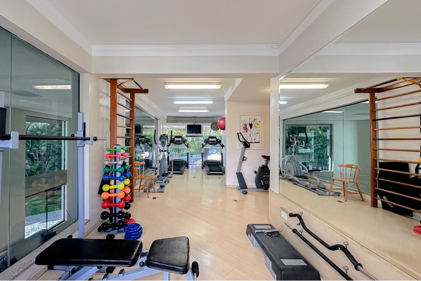 CBE 346 Apto 601371058-12 - REMAX Boutique Exclusividades