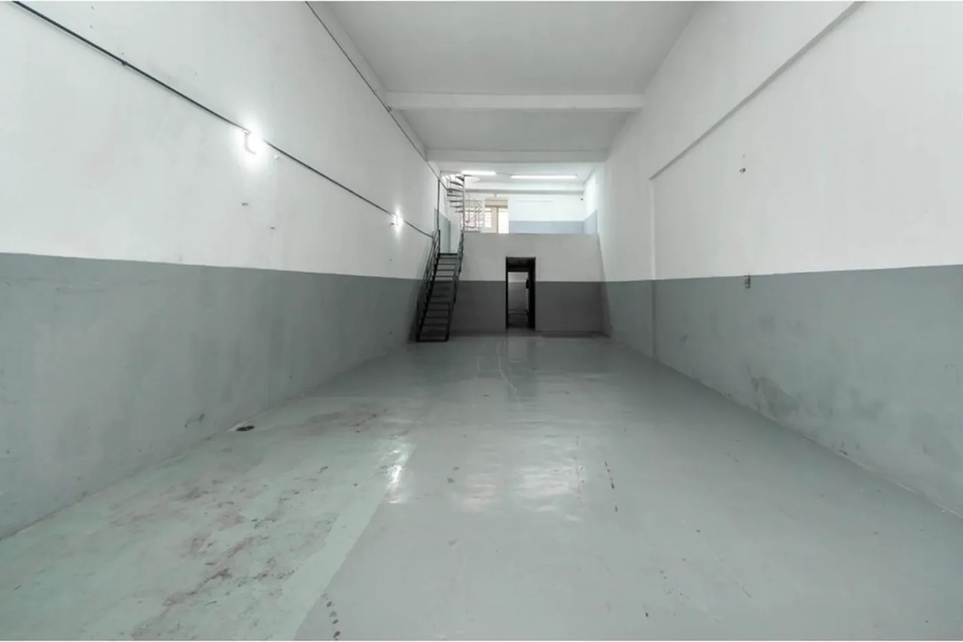 CVDT 46 Pavilhão 601371095-15 - REMAX Boutique Exclusividades