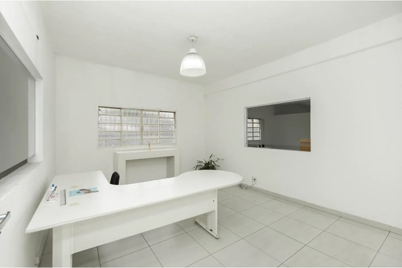 CVDT 46 Pavilhão 601371095-15 - REMAX Boutique Exclusividades