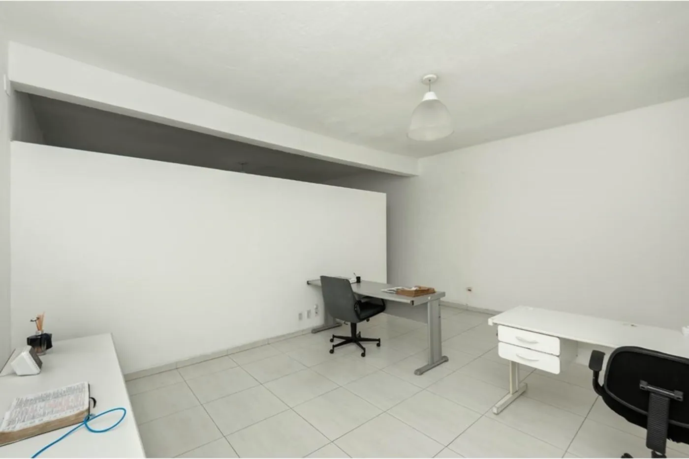 CVDT 46 Pavilhão 601371095-15 - REMAX Boutique Exclusividades