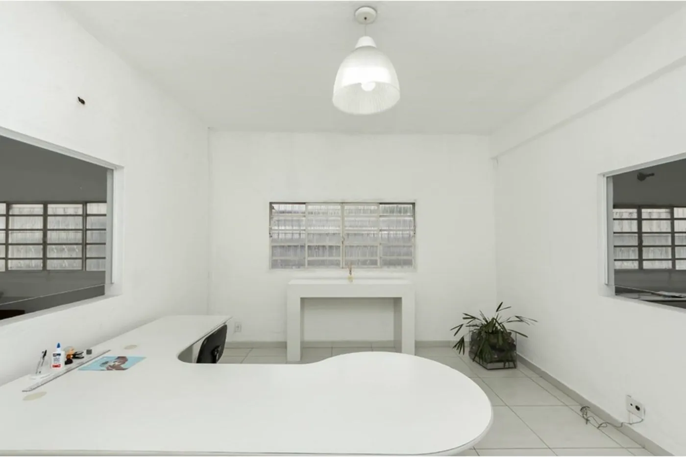 CVDT 46 Pavilhão 601371095-15 - REMAX Boutique Exclusividades