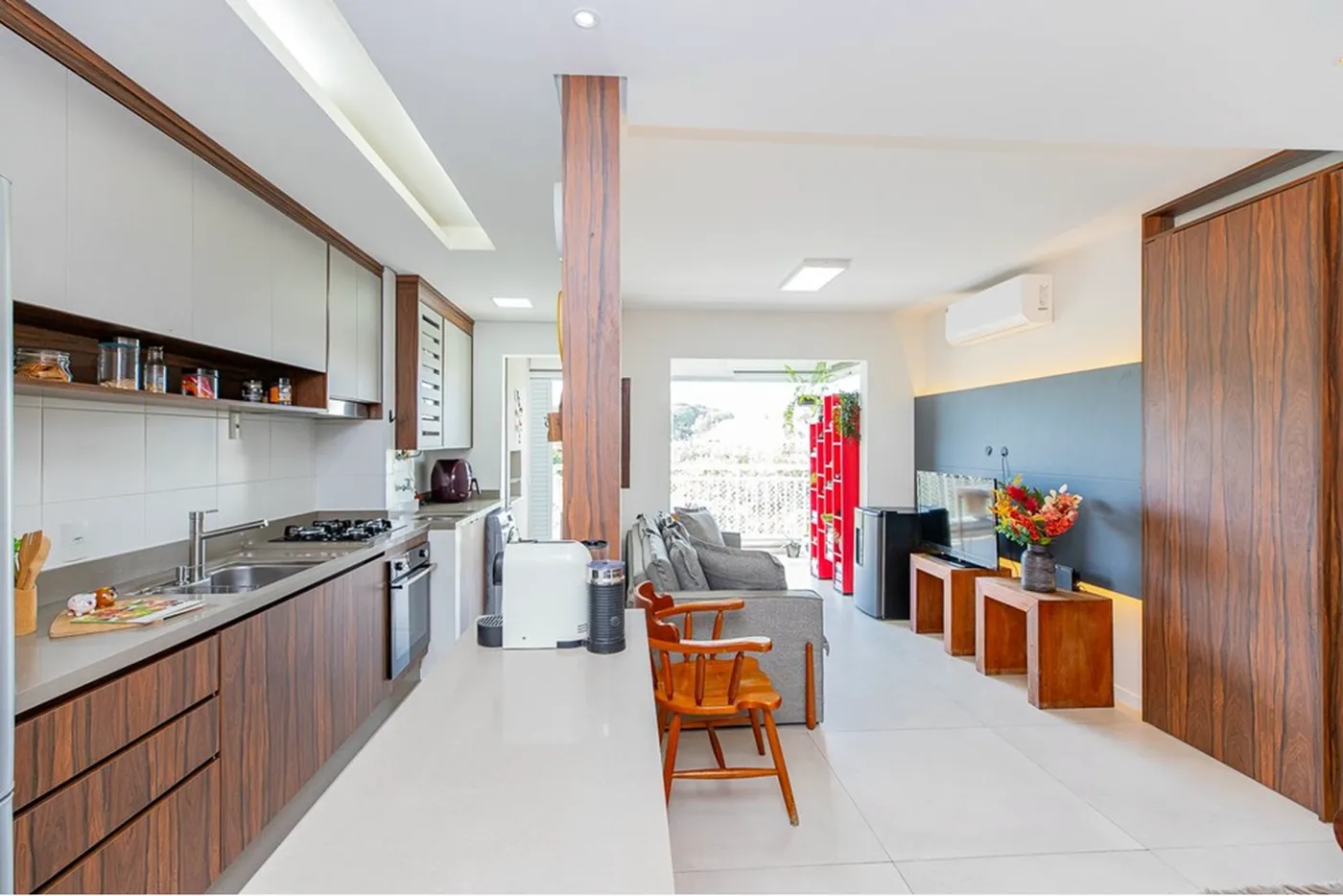VIA 101 Apto 601131002-57 - REMAX Ares Exclusividades