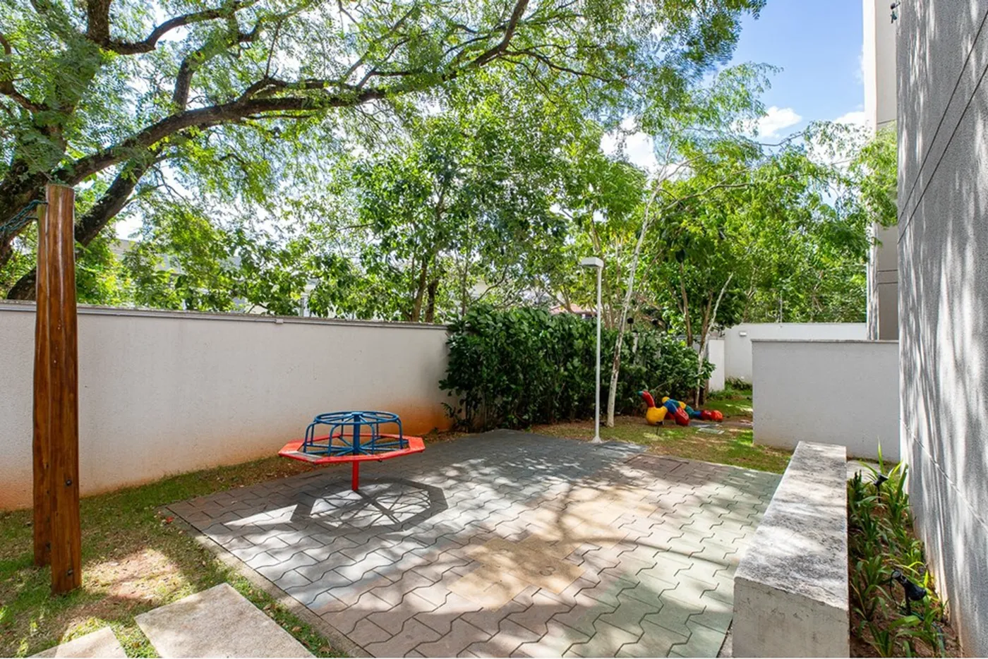 VIA 101 Apto 601131002-57 - REMAX Ares Exclusividades