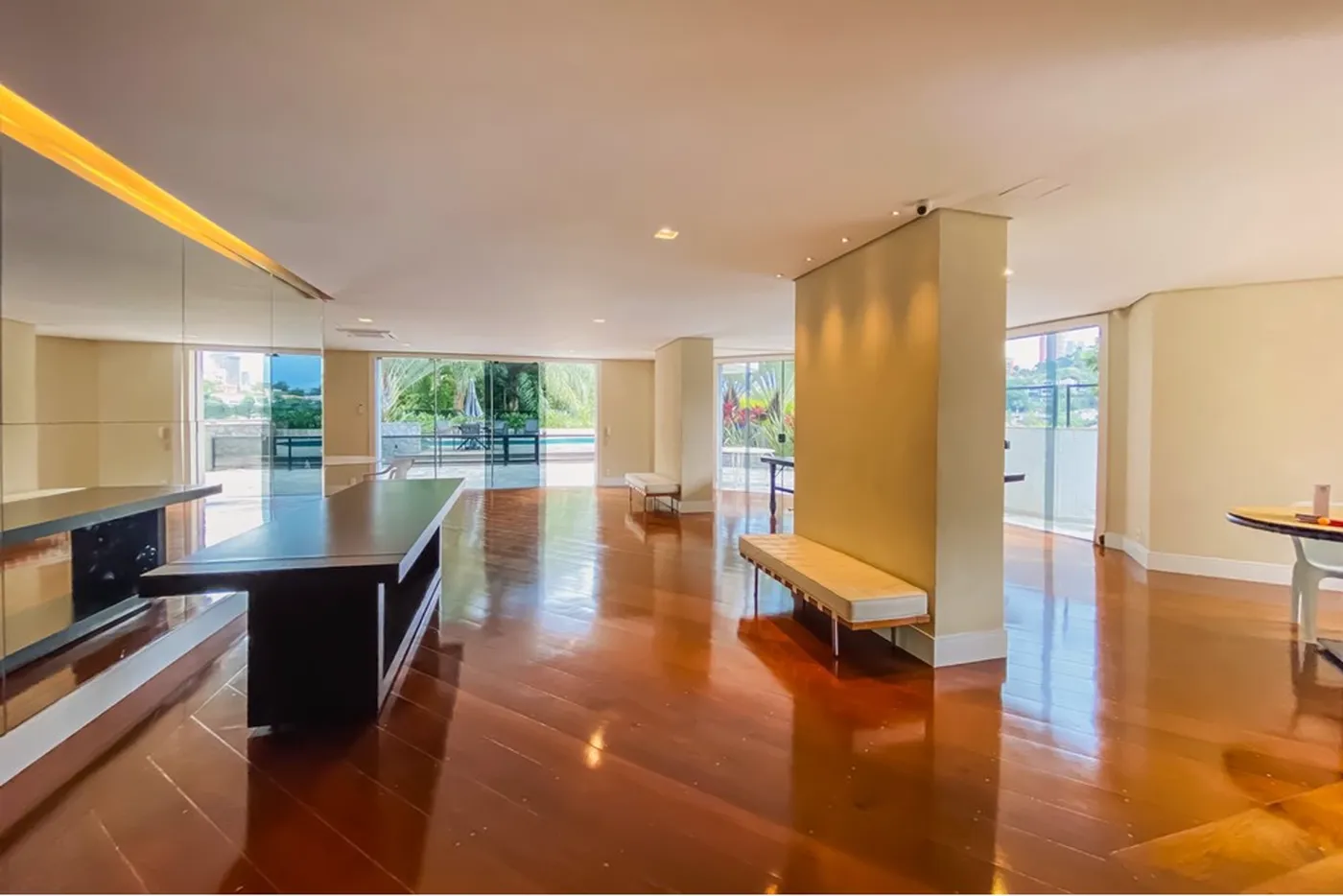 SCDM 10 Apto 601371058-8 - REMAX Boutique Exclusividades